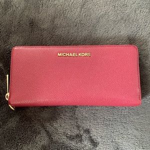 Micheal Kors Wallet
